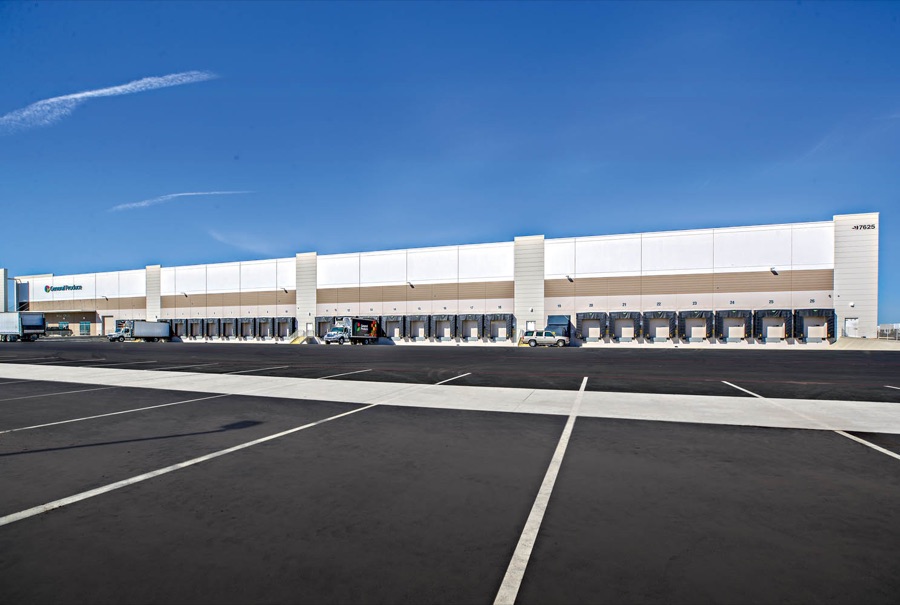 Cold storage distribution center exterior in Sacramento
